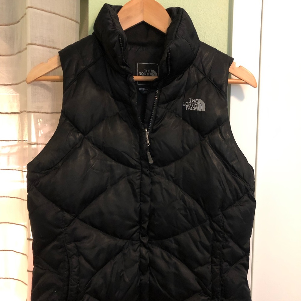 North face vest size Small